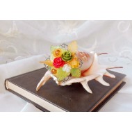 Винтидж брошка с коралови рози