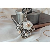 Винтидж колие с бели перли